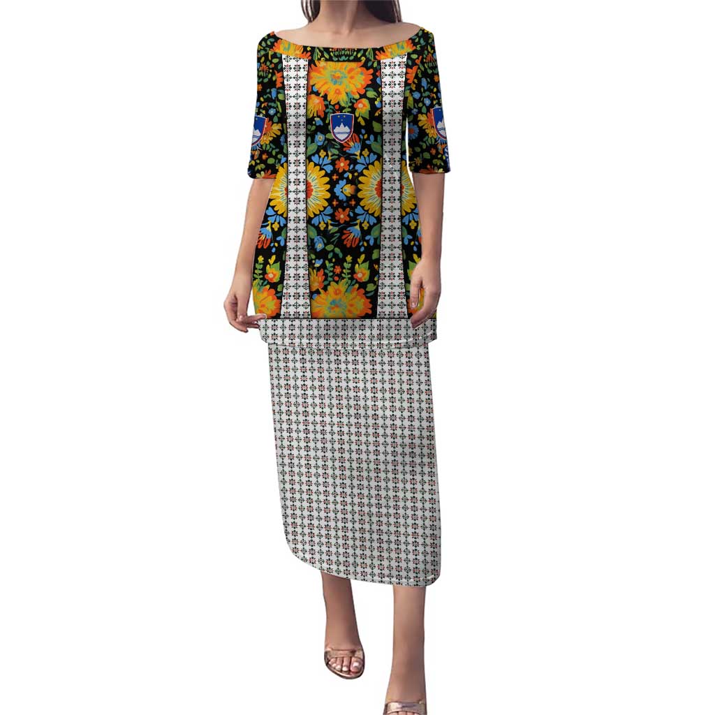 Slovenia Folk Art Puletasi Bright Floral Pattern with National Crest Emblem