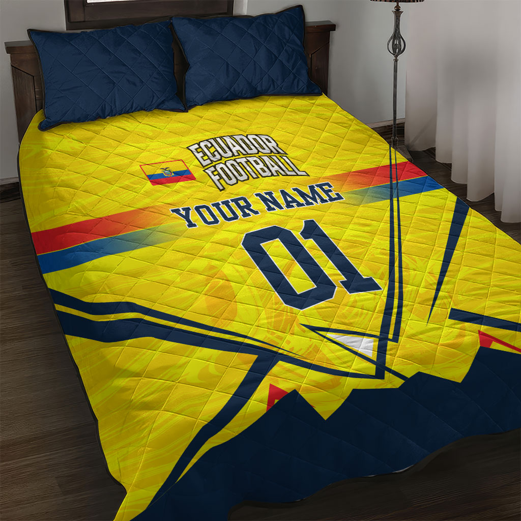 Personalized Ecuador Football Quilt Bed Set Dynamic Line Soccer Graphic Flag Colors