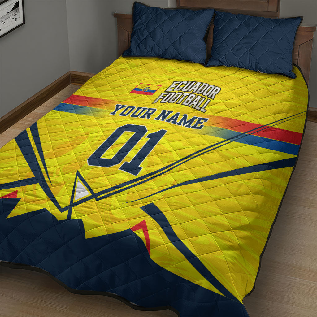 Personalized Ecuador Football Quilt Bed Set Dynamic Line Soccer Graphic Flag Colors