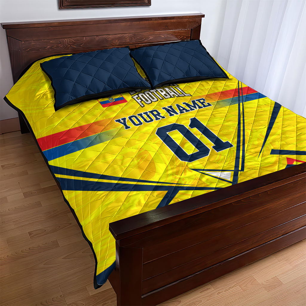 Personalized Ecuador Football Quilt Bed Set Dynamic Line Soccer Graphic Flag Colors