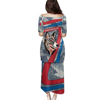 Mongolia Family Matching Puletasi and Hawaiian Shirt with Tribal Wolf Clouds Red Blue Flag Spirit