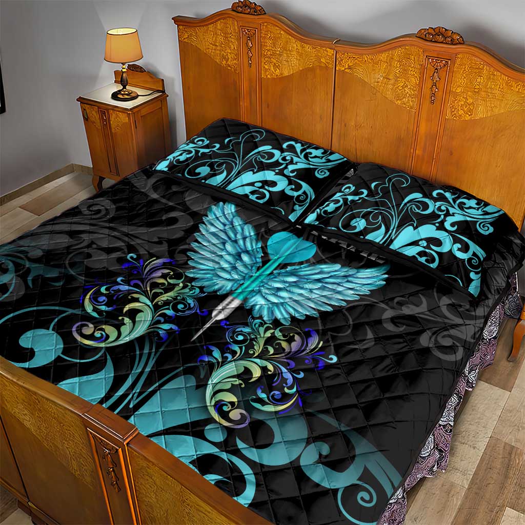 Personalized Elegant Wings and Dartboard Design Quilt Bed Set with Swirling Floral Patterns - Wonder Print Shop