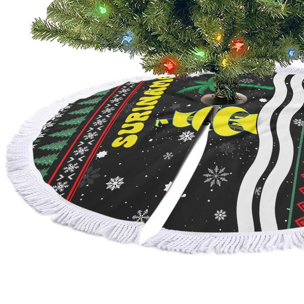 Suriname Christmas Tree Skirt with Black Festive Pattern, Golden Ship, Palm Tree, and Coat of Arms Motif - Wonder Print Shop