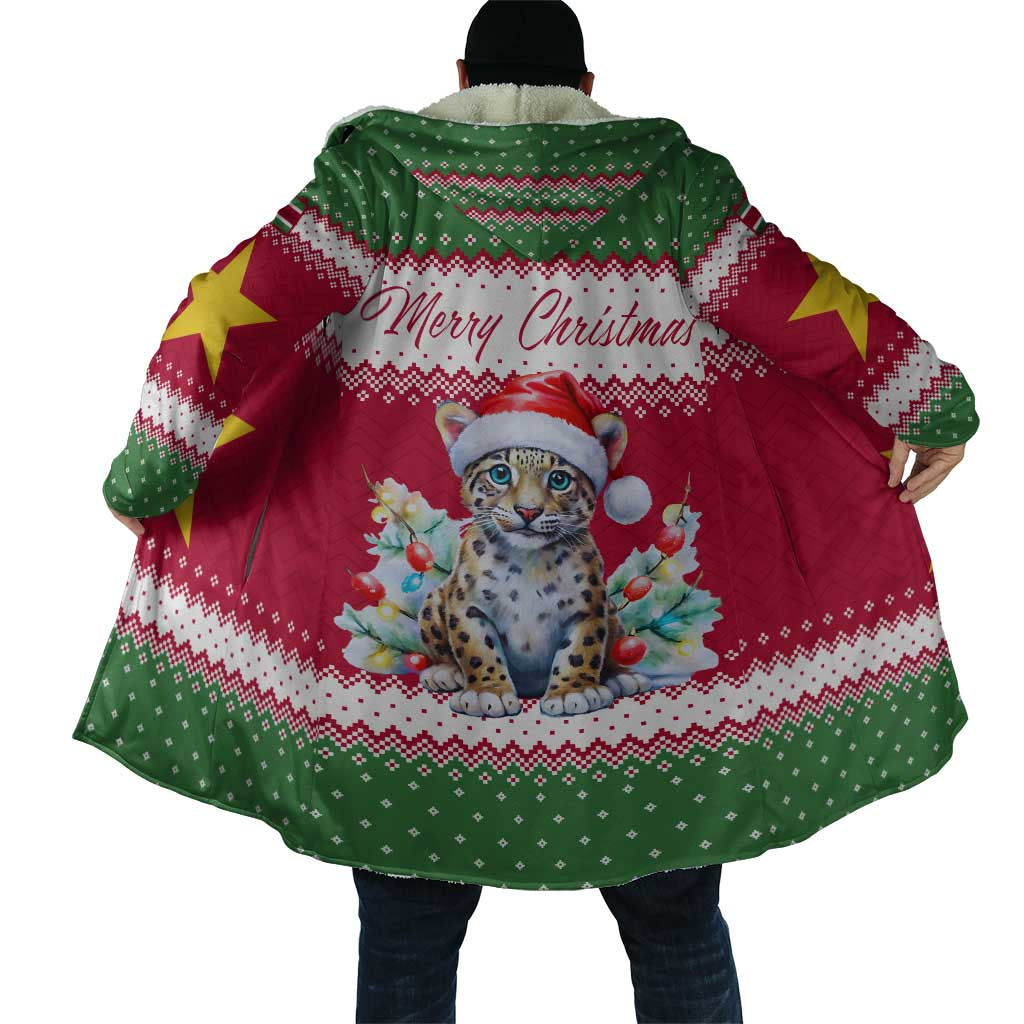 Suriname Christmas Cloak with Red-Green Knit Pattern, Yellow Star, and Santa Leopard Motif - Wonder Print Shop