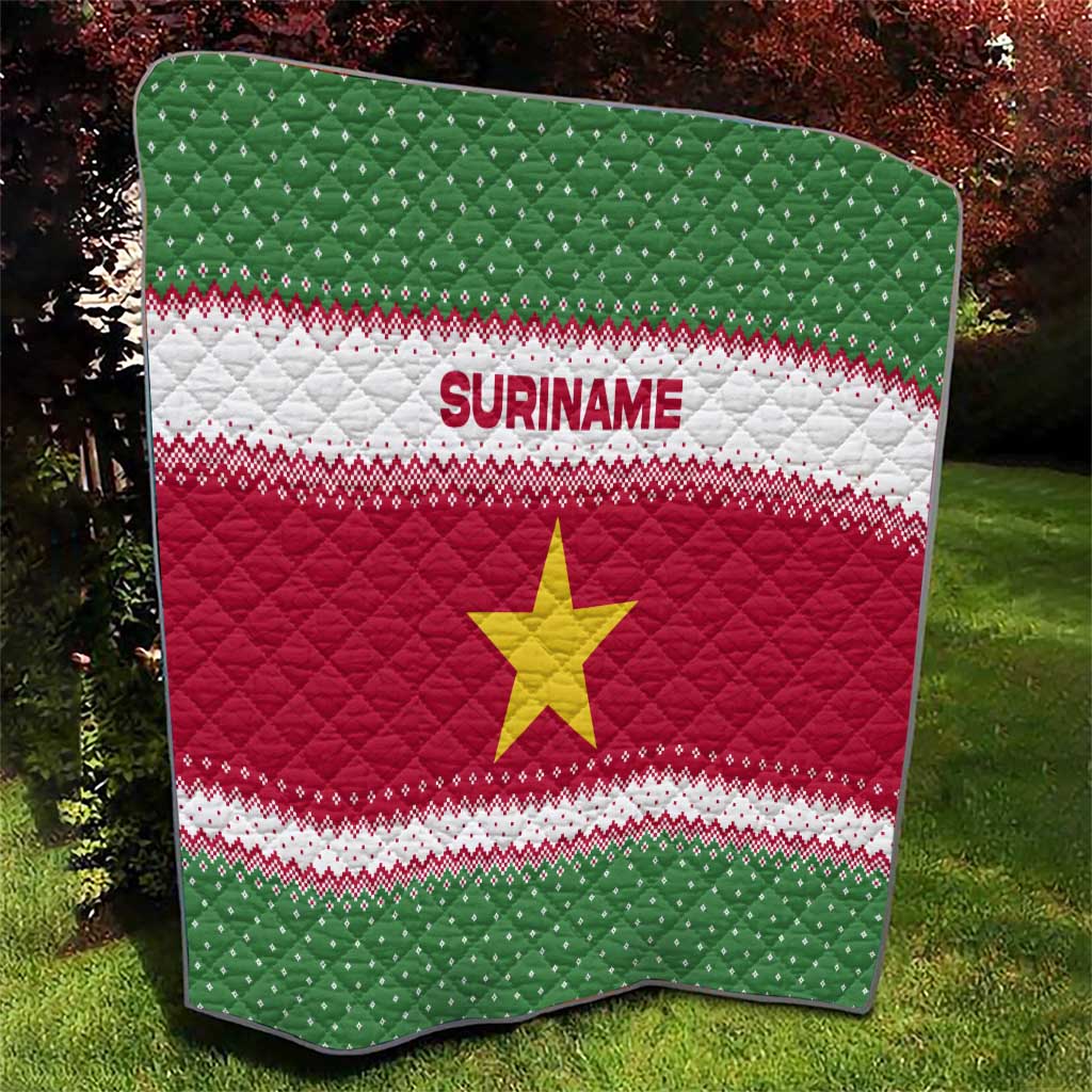 Suriname Christmas Quilt with Red-Green Knit Pattern, Yellow Star, and Santa Leopard Motif - Wonder Print Shop