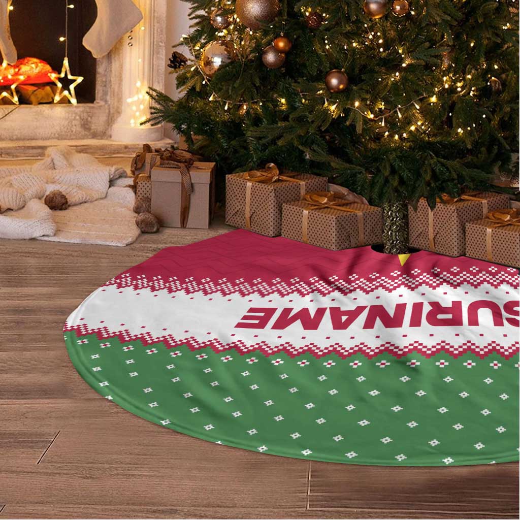 Suriname Christmas Tree Skirt with Red-Green Knit Pattern, Yellow Star, and Santa Leopard Motif - Wonder Print Shop