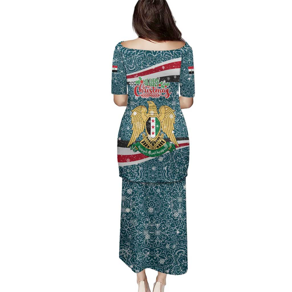 Syria Christmas Family Matching Puletasi and Hawaiian Shirt with National Flag Motif, Coat of Arms Eagle, and Festive Snowflake Pattern - Wonder Print Shop
