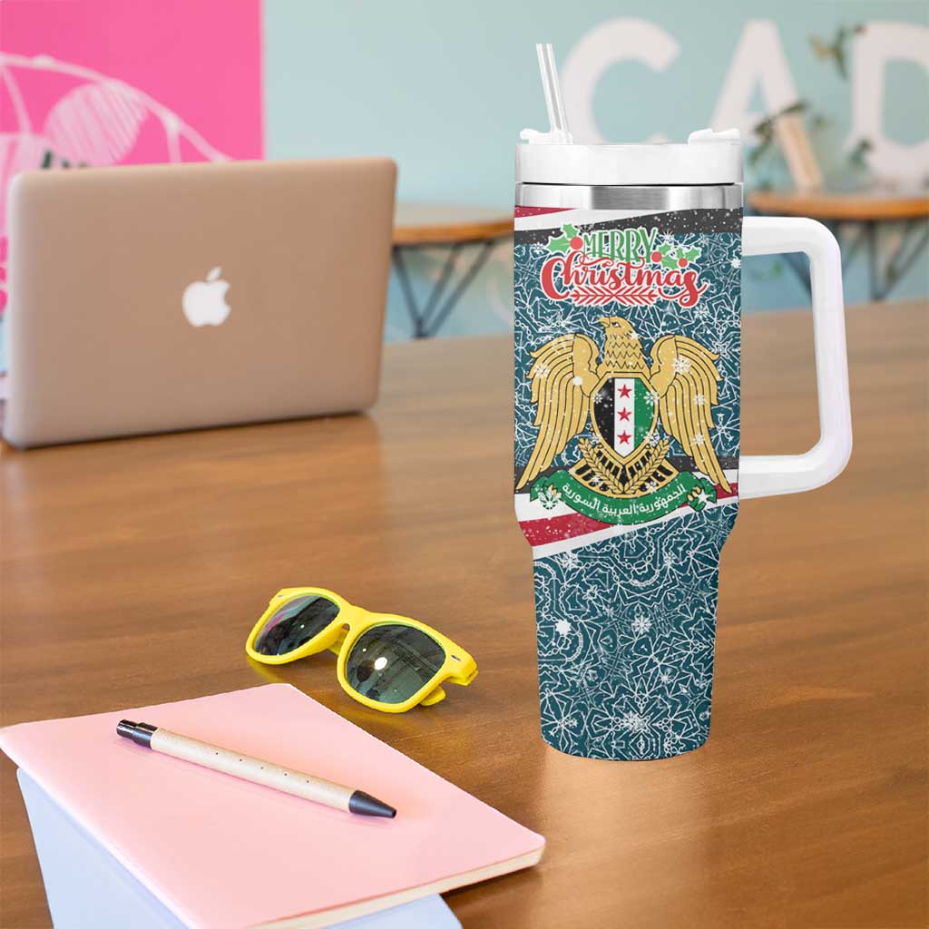 Syria Christmas Tumbler With Handle with National Flag Motif, Coat of Arms Eagle, and Festive Snowflake Pattern - Wonder Print Shop