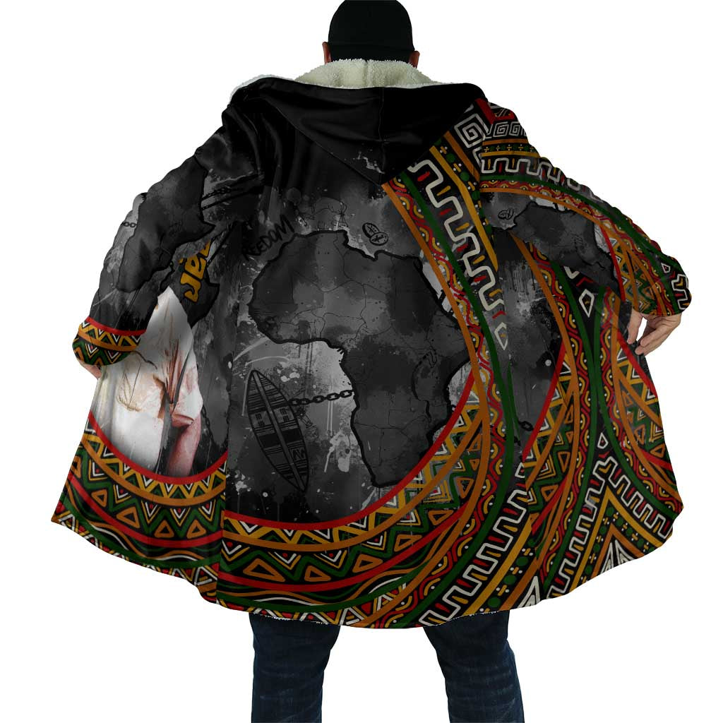 Amilcar Cabral Cloak African Map with Chains Freedom Theme Revolutionary Liberation Tribute - Wonder Print Shop