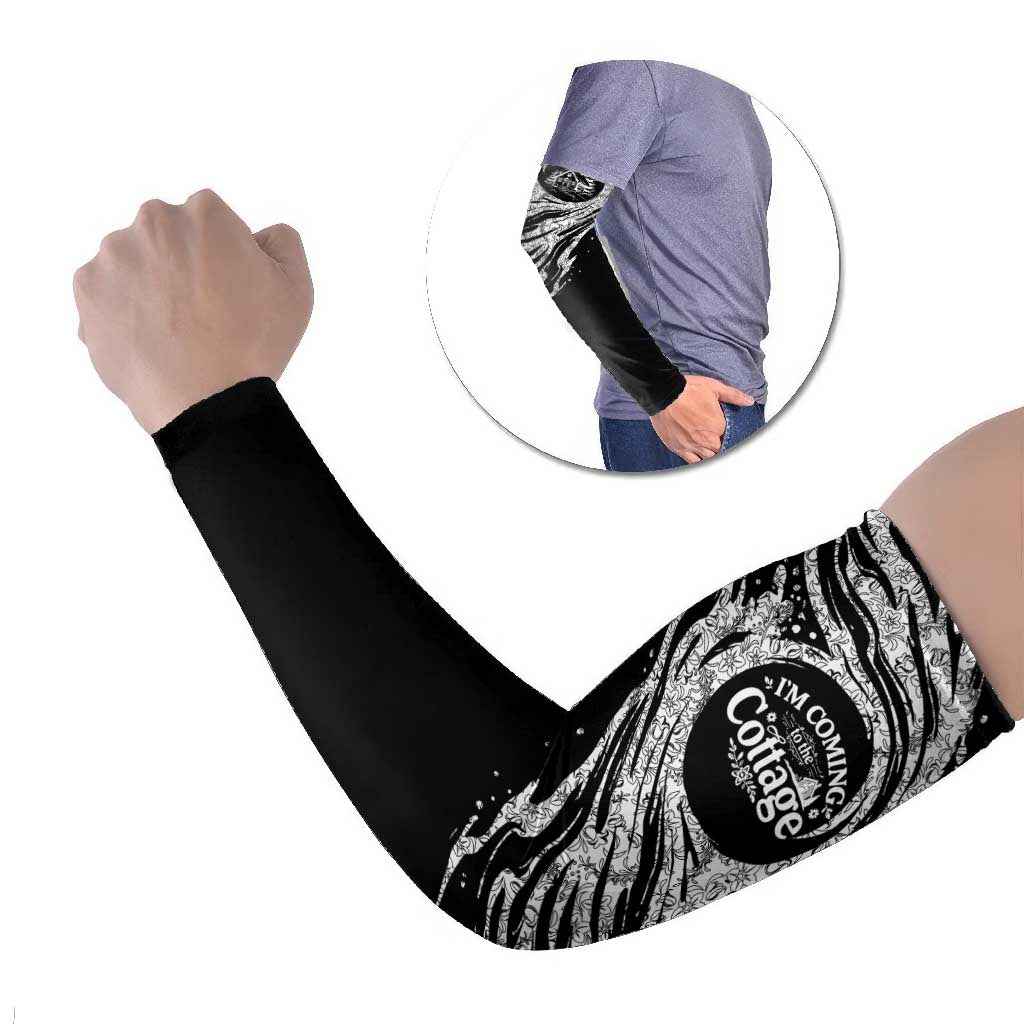 I'm Coming to the Cottage Arm Sleeves with Hand-Drawn Floral Pattern