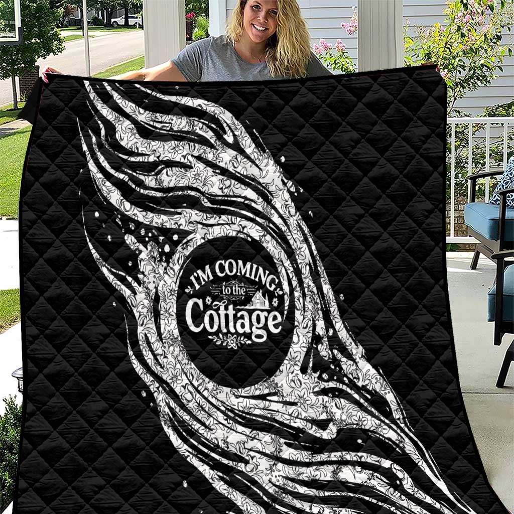 I'm Coming to the Cottage Quilt with Hand-Drawn Floral Pattern