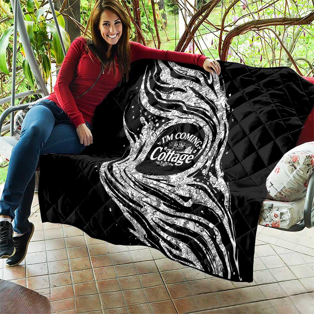 I'm Coming to the Cottage Quilt with Hand-Drawn Floral Pattern