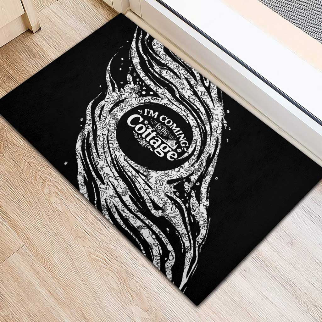 I'm Coming to the Cottage Rubber Doormat with Hand-Drawn Floral Pattern
