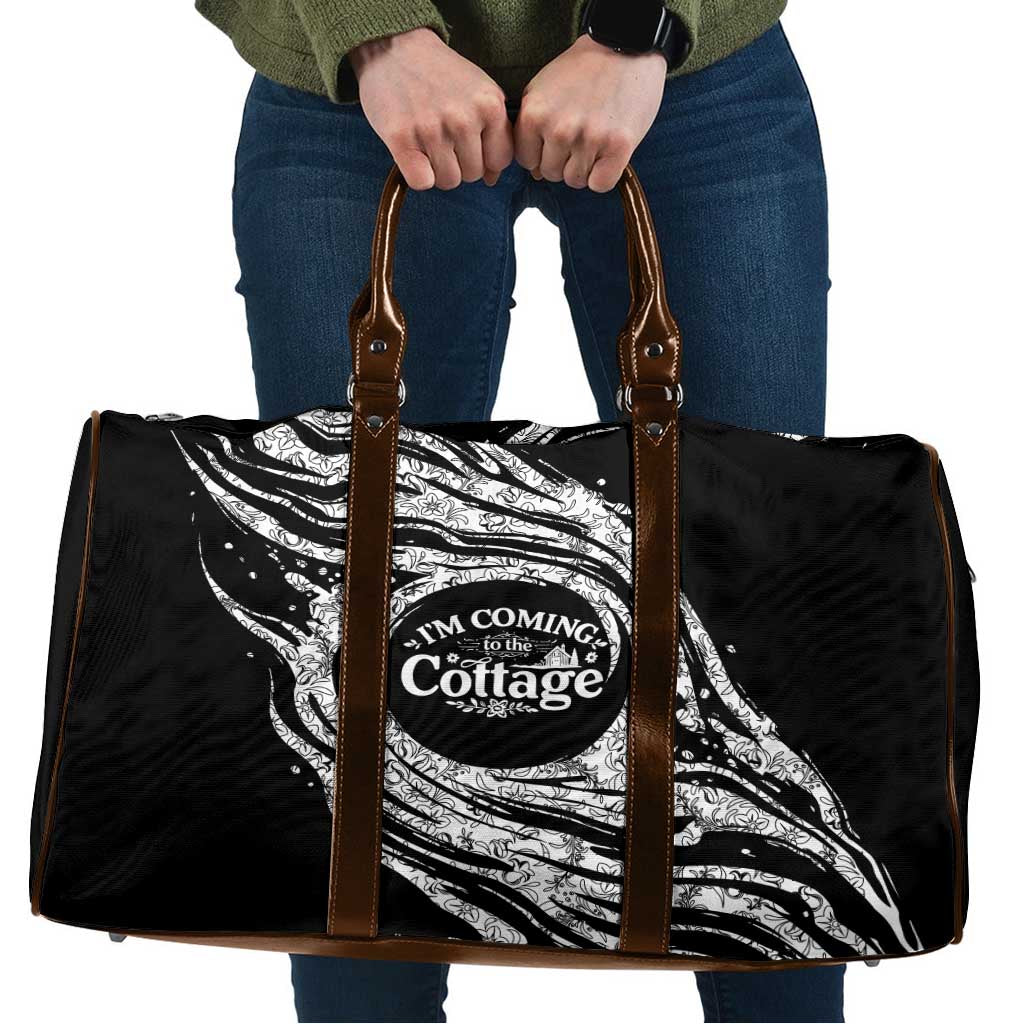 I'm Coming to the Cottage Travel Bag with Hand-Drawn Floral Pattern