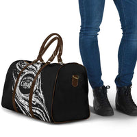I'm Coming to the Cottage Travel Bag with Hand-Drawn Floral Pattern