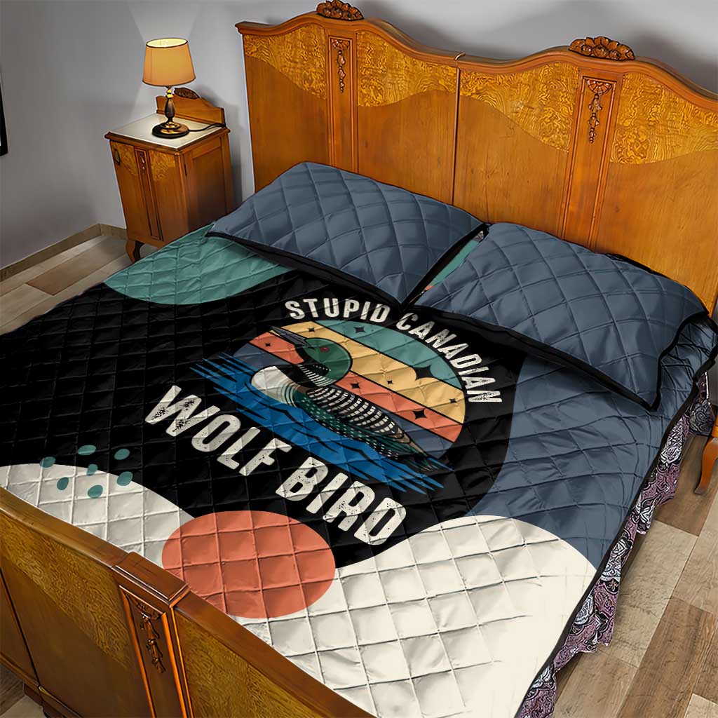 Stupid Canadian Wolf Bird Quilt Bed Set with Retro Sunset Stripe Pattern