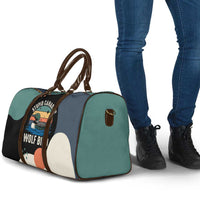Stupid Canadian Wolf Bird Travel Bag with Retro Sunset Stripe Pattern
