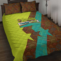 Quality Learning Center Quilt Bed Set with School Supply Doodle Pattern