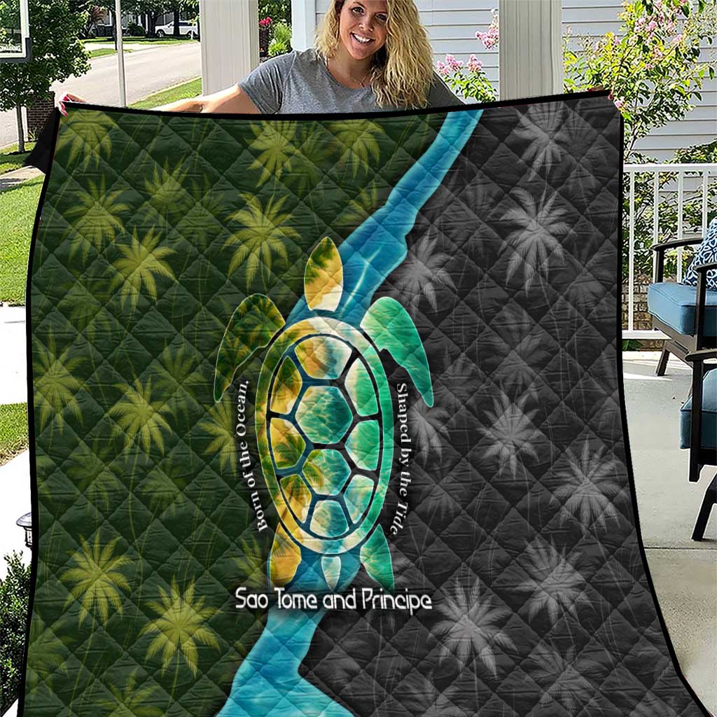 Sea Turtle Sao Tome and Principe Quilt with Ocean Tide and Tropical Palm Design