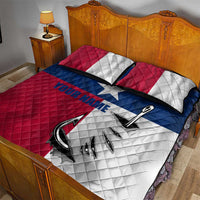 Texas Flag Fishing Quilt Bed Set Hook and Fish Illustration and Custom Name Detail - Wonder Print Shop