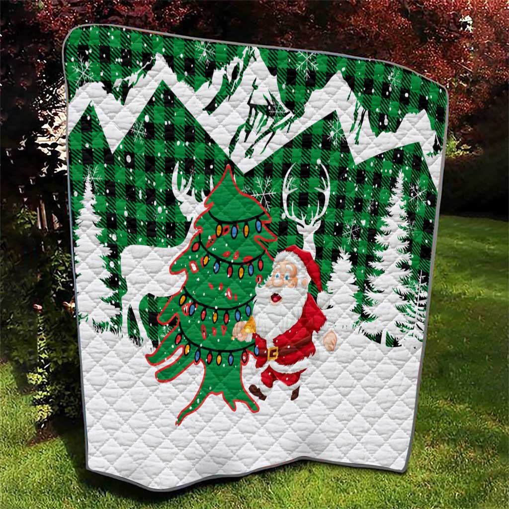Lebanon Christmas Quilt with Santa Claus Reindeer Trees and Festive Knit Pattern - Wonder Print Shop
