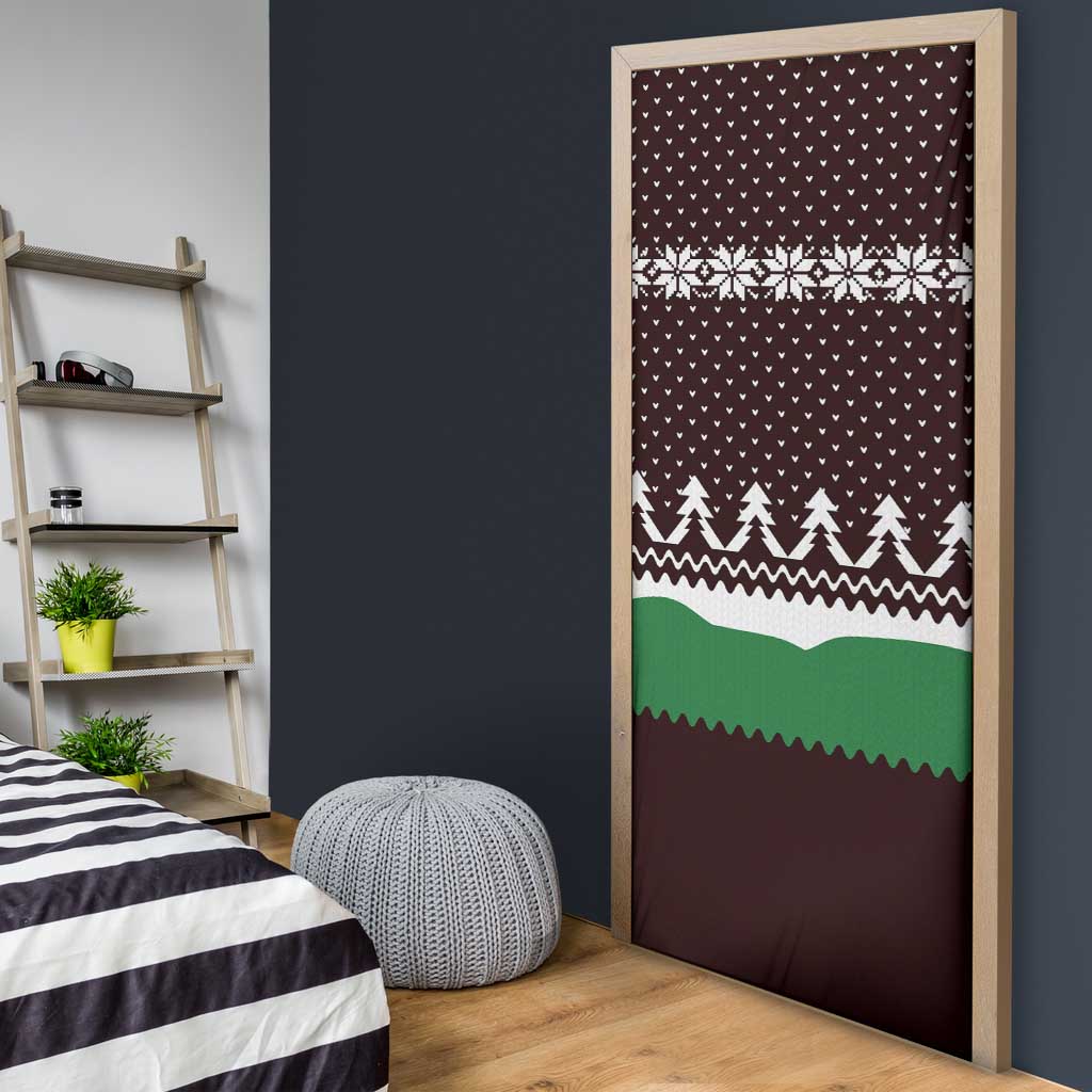 Christmas Golf Door Cover with Elf Golfer Argyle Plaid and Snowflake Pattern - Wonder Print Shop