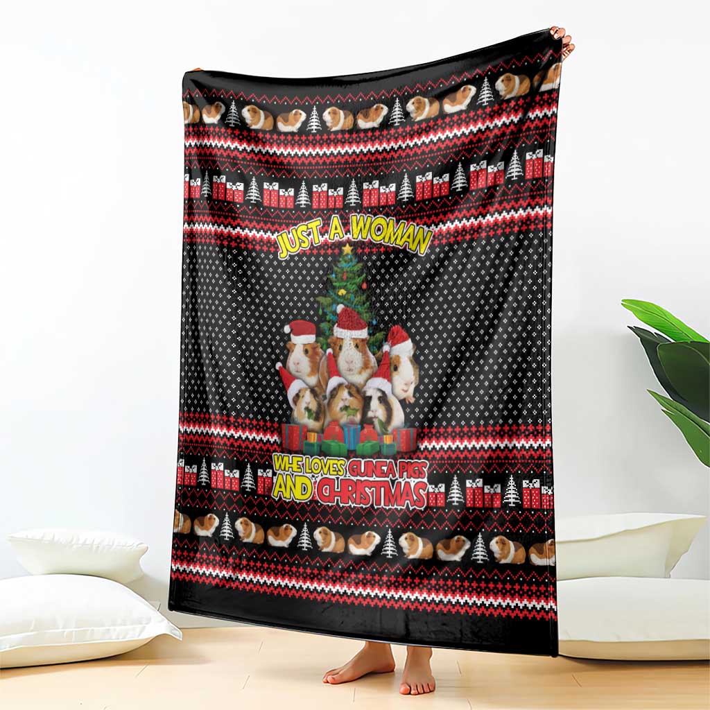Guinea Pig Christmas Blanket with Santa Hats Tree and Festive Gift Pattern - Wonder Print Shop