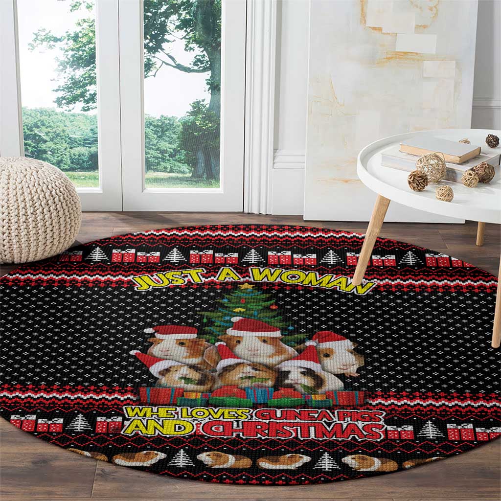 Guinea Pig Christmas Round Carpet with Santa Hats Tree and Festive Gift Pattern - Wonder Print Shop