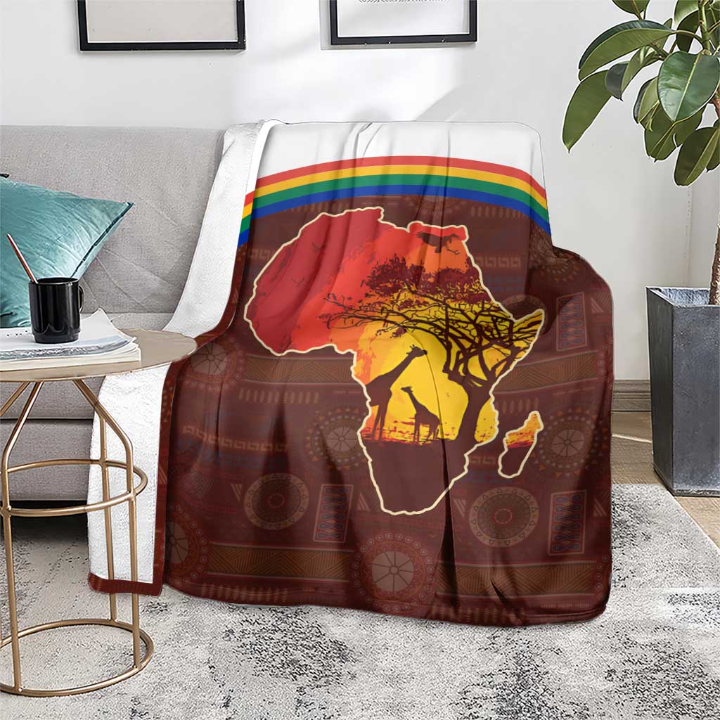 African Sunset Heritage Blanket Tribal Pattern with Continent Silhouette, Rainbow Arc & Safari Scene