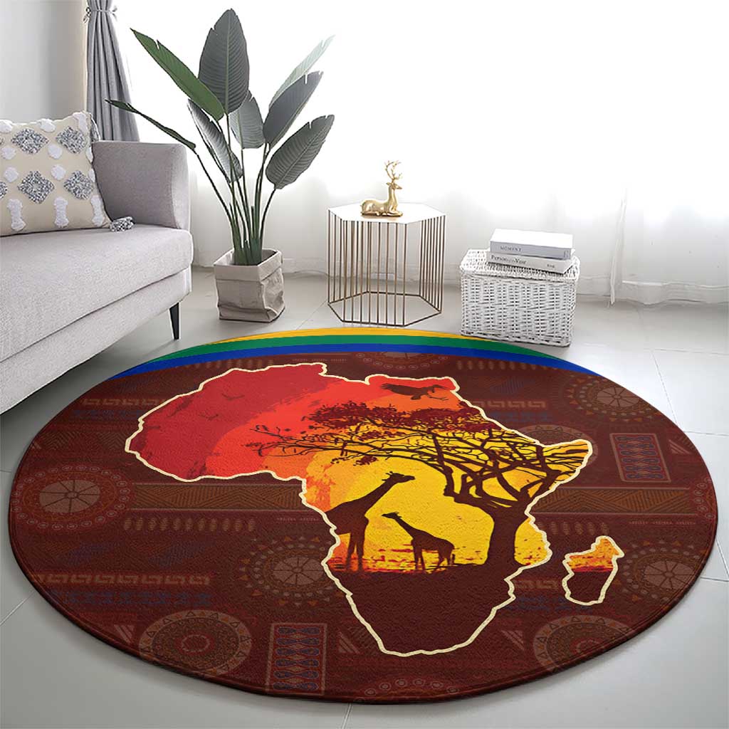 African Sunset Heritage Round Carpet Tribal Pattern with Continent Silhouette, Rainbow Arc & Safari Scene