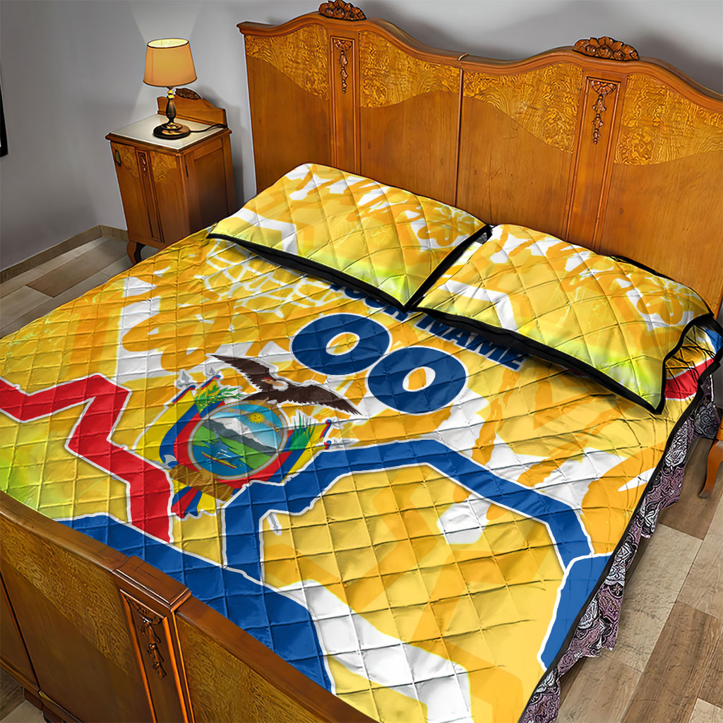 Personalized Ecuador Football Condor Mascot Quilt Bed Set Golden Wings of La Tri