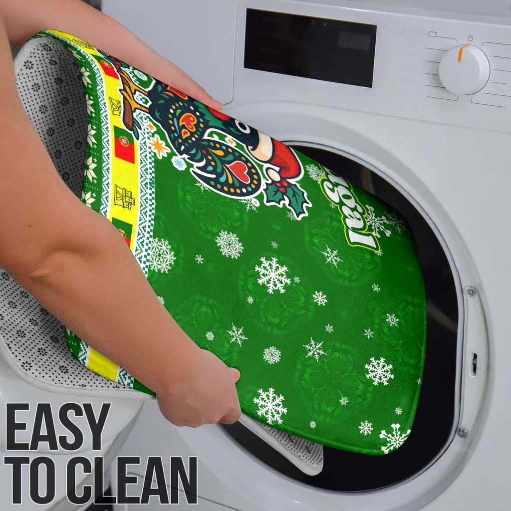 Portugal Christmas Bathroom Set with Green Galo de Barcelos Rooster Santa Hat and Gift - Wonder Print Shop