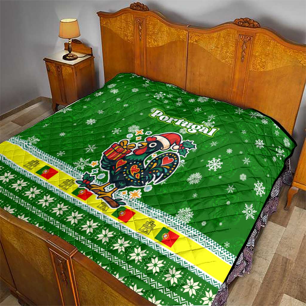 Portugal Christmas Quilt with Green Galo de Barcelos Rooster Santa Hat and Gift - Wonder Print Shop