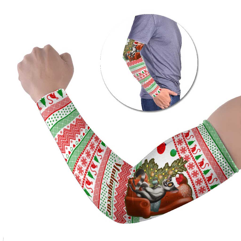 Madagascar Christmas Arm Sleeves with Lemur Santa Hat Holiday Tree and Festive Pattern - Wonder Print Shop