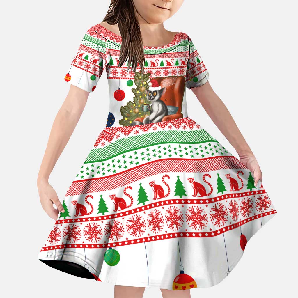 Madagascar Christmas Family Matching Off Shoulder Maxi Dress and Hawaiian Shirt with Lemur Santa Hat Holiday Tree and Festive Pattern - Wonder Print Shop