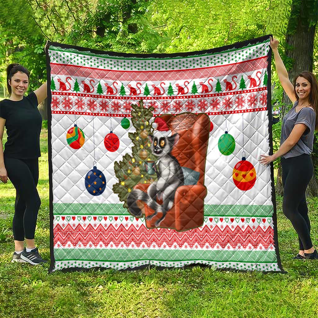 Madagascar Christmas Quilt with Lemur Santa Hat Holiday Tree and Festive Pattern - Wonder Print Shop