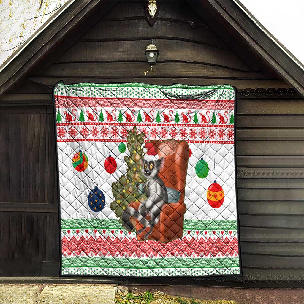 Madagascar Christmas Quilt with Lemur Santa Hat Holiday Tree and Festive Pattern - Wonder Print Shop