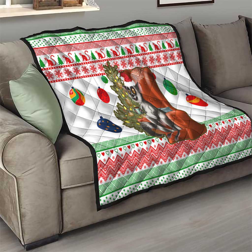 Madagascar Christmas Quilt with Lemur Santa Hat Holiday Tree and Festive Pattern - Wonder Print Shop