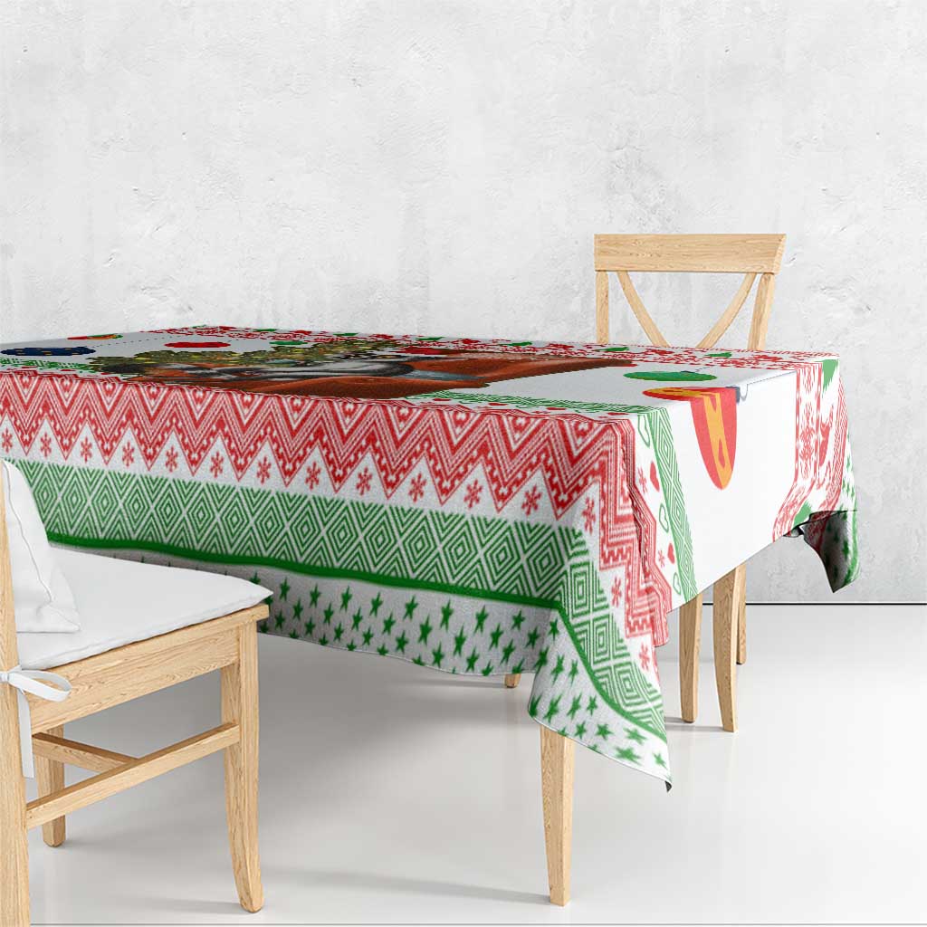 Madagascar Christmas Tablecloth with Lemur Santa Hat Holiday Tree and Festive Pattern - Wonder Print Shop