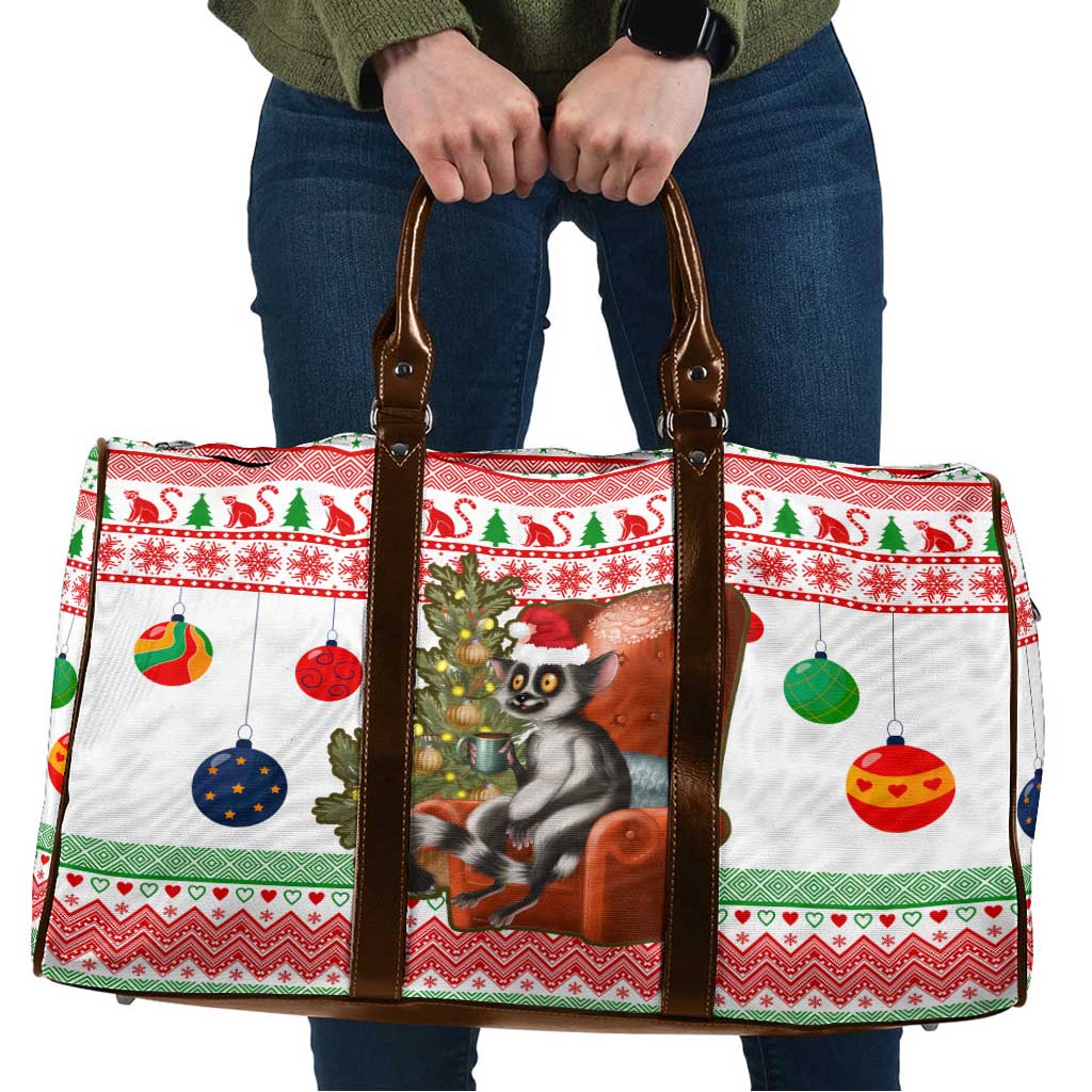 Madagascar Christmas Travel Bag with Lemur Santa Hat Holiday Tree and Festive Pattern - Wonder Print Shop