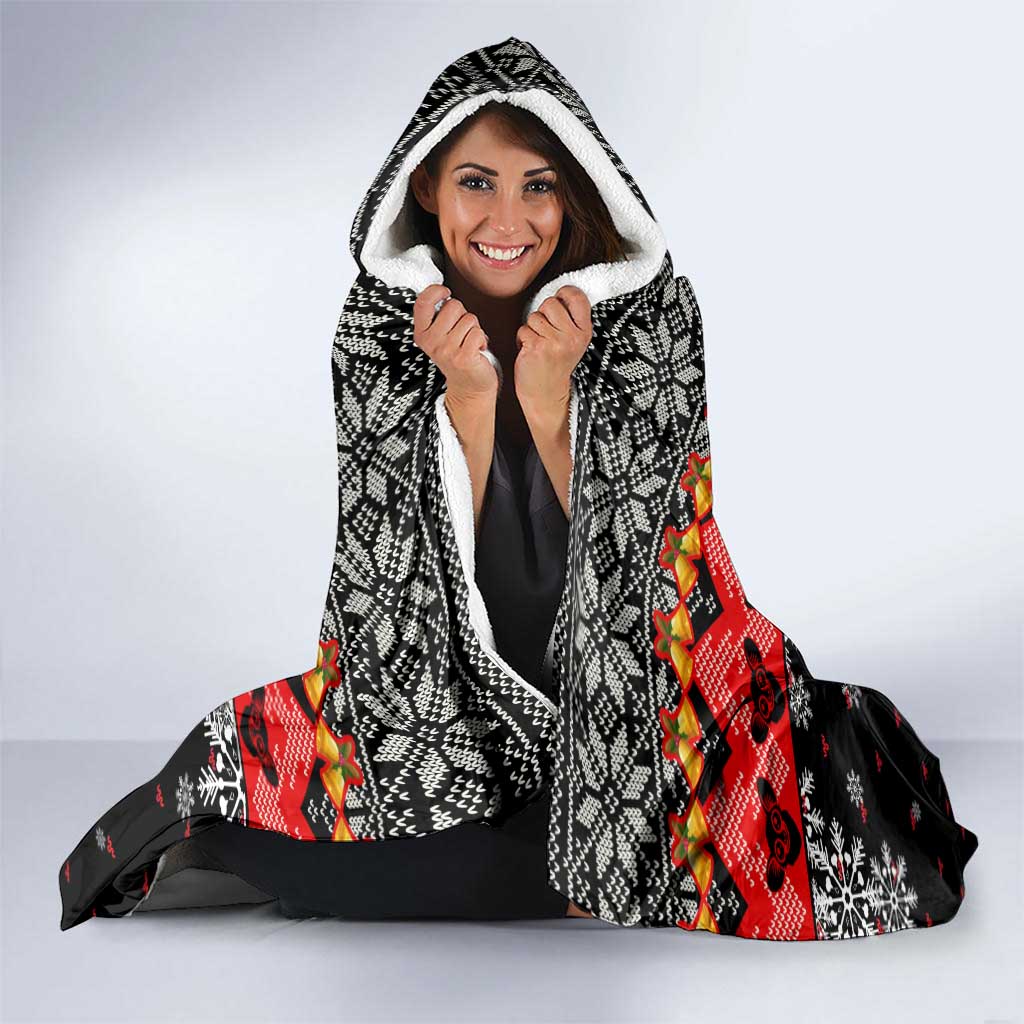 Madagascar Christmas Hooded Blanket with Aye Aye Lemur Santa Hat Holiday Lights and Gift Box Pattern - Wonder Print Shop