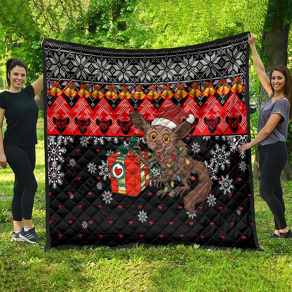 Madagascar Christmas Quilt with Aye Aye Lemur Santa Hat Holiday Lights and Gift Box Pattern - Wonder Print Shop