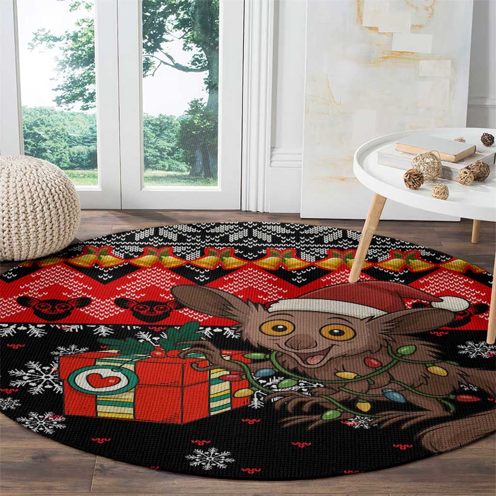 Madagascar Christmas Round Carpet with Aye Aye Lemur Santa Hat Holiday Lights and Gift Box Pattern - Wonder Print Shop