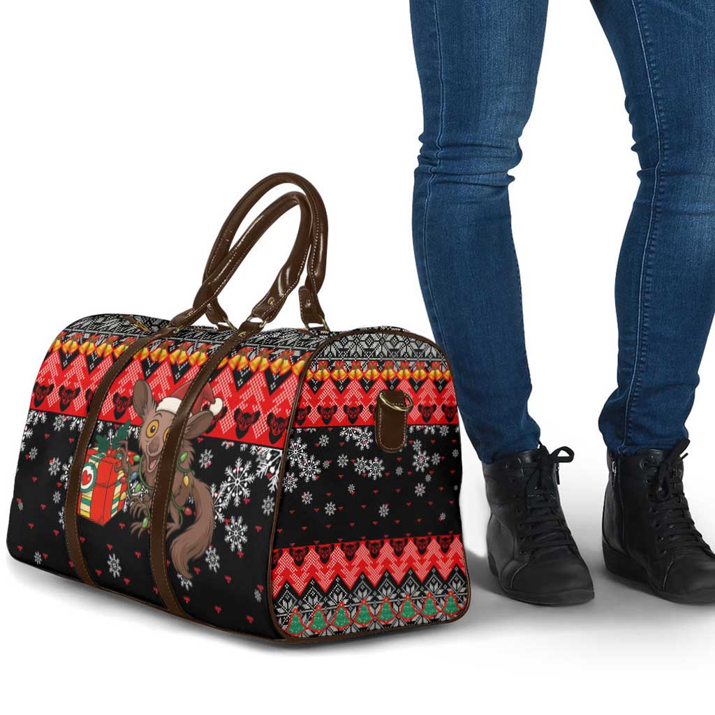 Madagascar Christmas Travel Bag with Aye Aye Lemur Santa Hat Holiday Lights and Gift Box Pattern - Wonder Print Shop