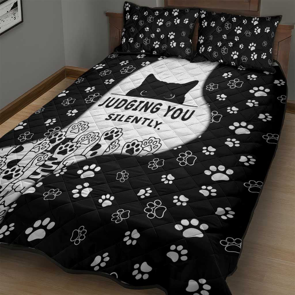 Judging You Silently Quilt Bed Set Black Cat Playful Monochrome Paw Print