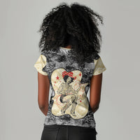 Black Cowgirl Lasso Horseshoe Women V-Neck T-Shirt Vintage Retro Leopard Animal