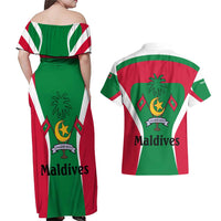 Maldives National Flag and Emblem Couples Matching Off Shoulder Maxi Dress and Hawaiian Shirt with Green Red White Colorblock Design