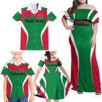 Maldives National Flag and Emblem Family Matching Off Shoulder Maxi Dress and Hawaiian Shirt with Green Red White Colorblock Design