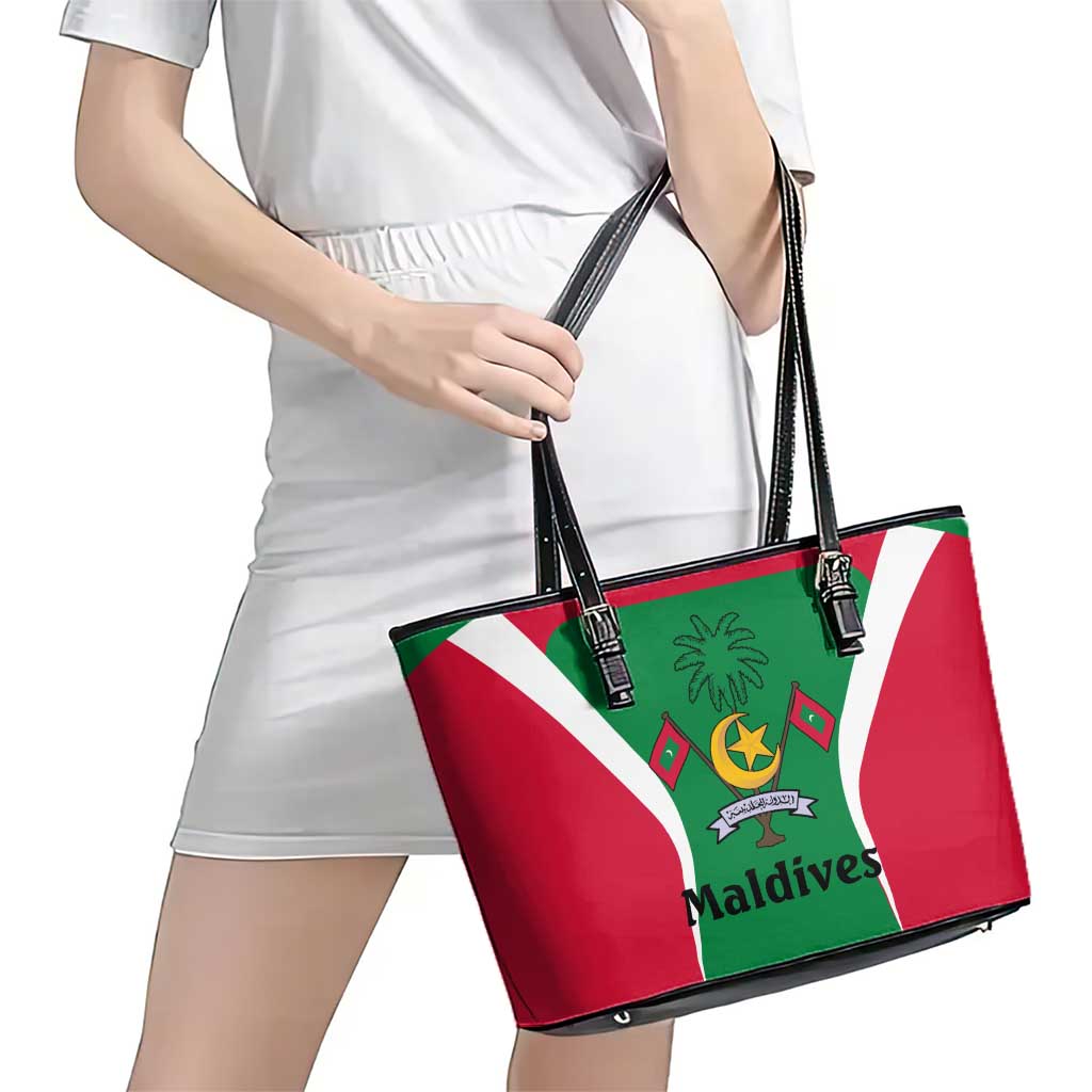 Maldives National Flag and Emblem Leather Tote Bag with Green Red White Colorblock Design
