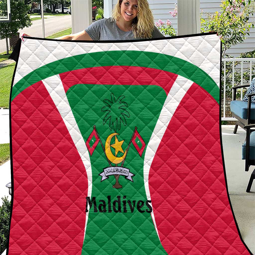 Maldives National Flag and Emblem Quilt with Green Red White Colorblock Design